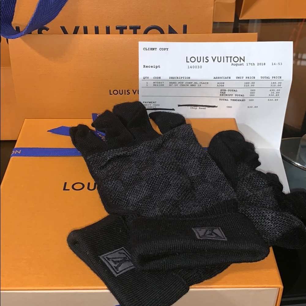 Authentic Louis Vuitton gloves!